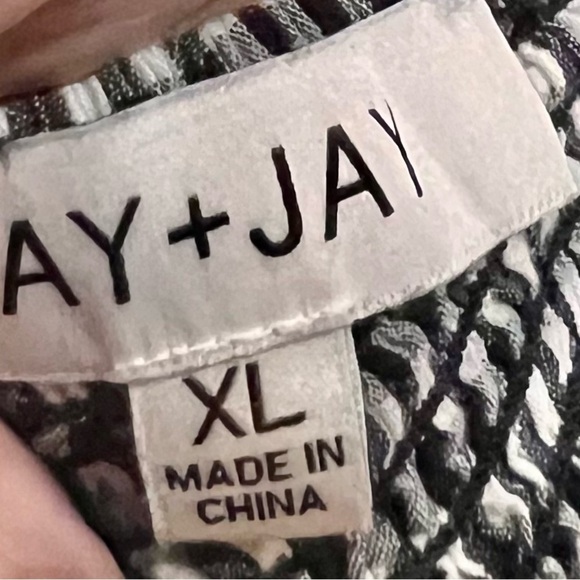 Kay + Jay Black and White checkered blouse Plus Size XL - Picture 4 of 4